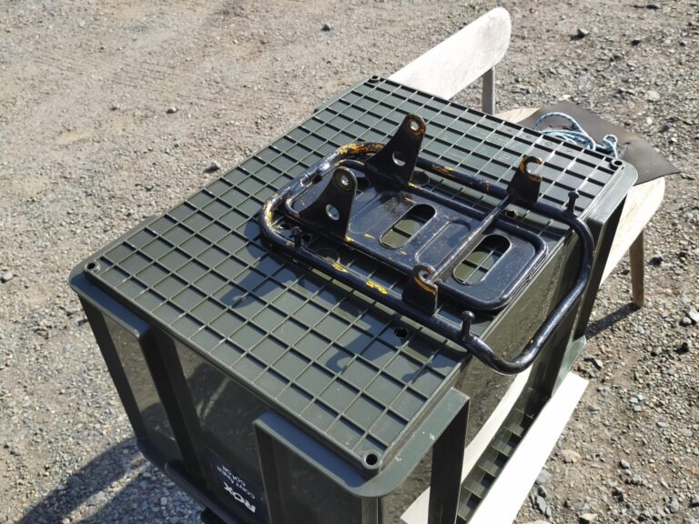 【超簡単】ホムセン箱をバイクに固定する方法【おすすめ】 地球をぷらぷら